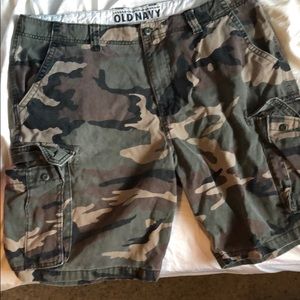 Old Navy, EUC, cargo shorts, size 40